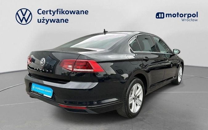 Volkswagen Passat cena 95900 przebieg: 77833, rok produkcji 2019 z Bogatynia małe 781